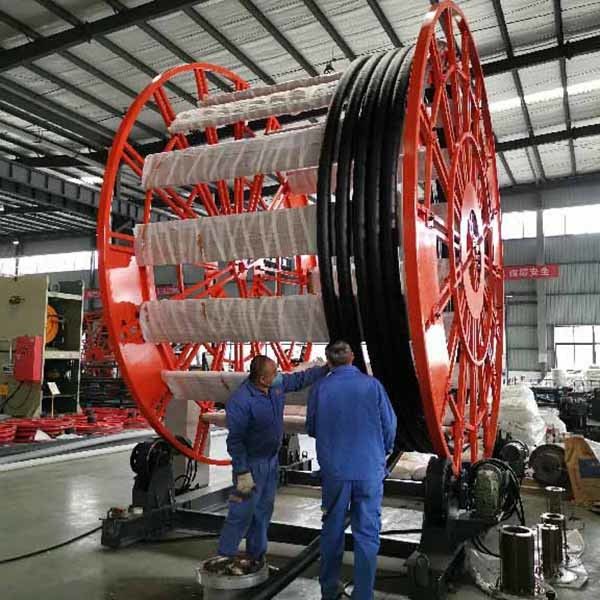 8インチRTPの管の生産ラインガラス繊維 テープはコイル状 オイル ガスを補強した